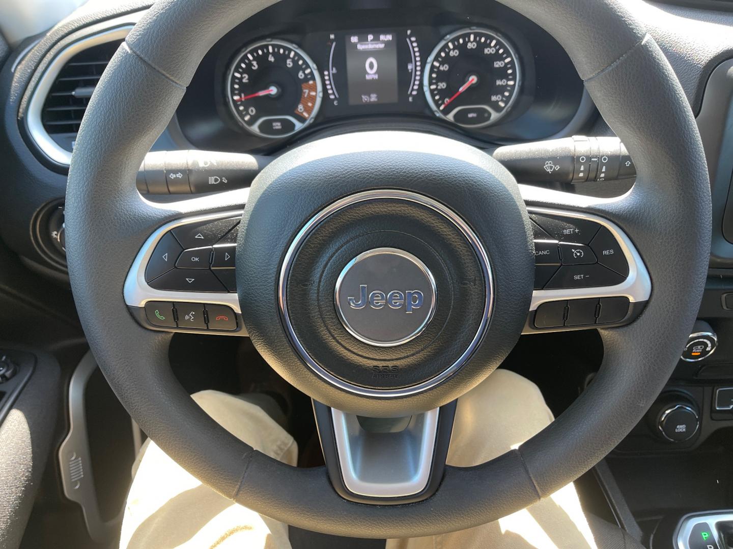 2020 Gray /Black Jeep Renegade Sport (ZACNJBABXLP) with an 2.4L I4 DOHC 16V Multi-Air engine, 9 Speed Automatic transmission, located at 11115 Chardon Rd. , Chardon, OH, 44024, (440) 214-9705, 41.580246, -81.241943 - Photo#24